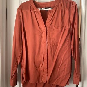 Women’s Banana Republic blouse - size Large
